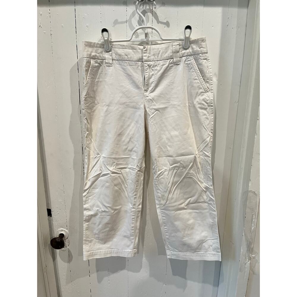 Sonoma size 8 White Capri Pants